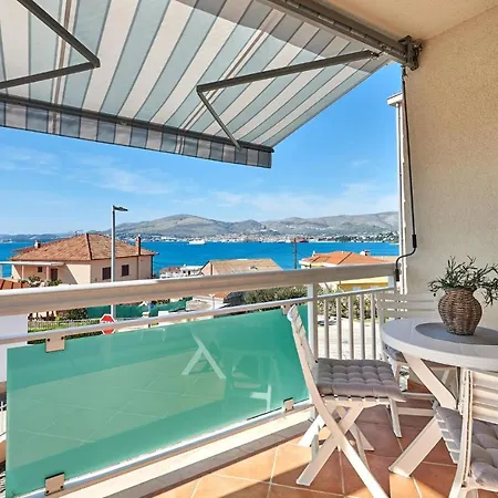 Stunning In Okrug Gornji With Wifi Apartment Trogir