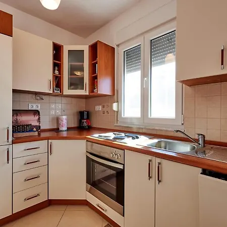 Stunning In Okrug Gornji With Wifi * Trogir